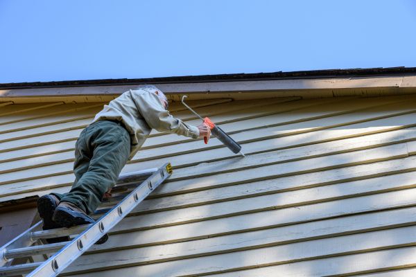 Cost of Vinyl Siding Caulk Repair in Milton